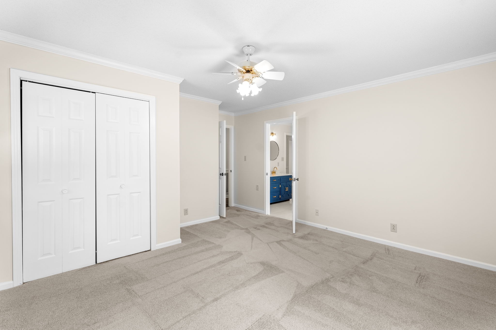 Clarksville, Tennessee 37043, United States, 3 Bedrooms Bedrooms, ,3 BathroomsBathrooms,Residential,Active,216976