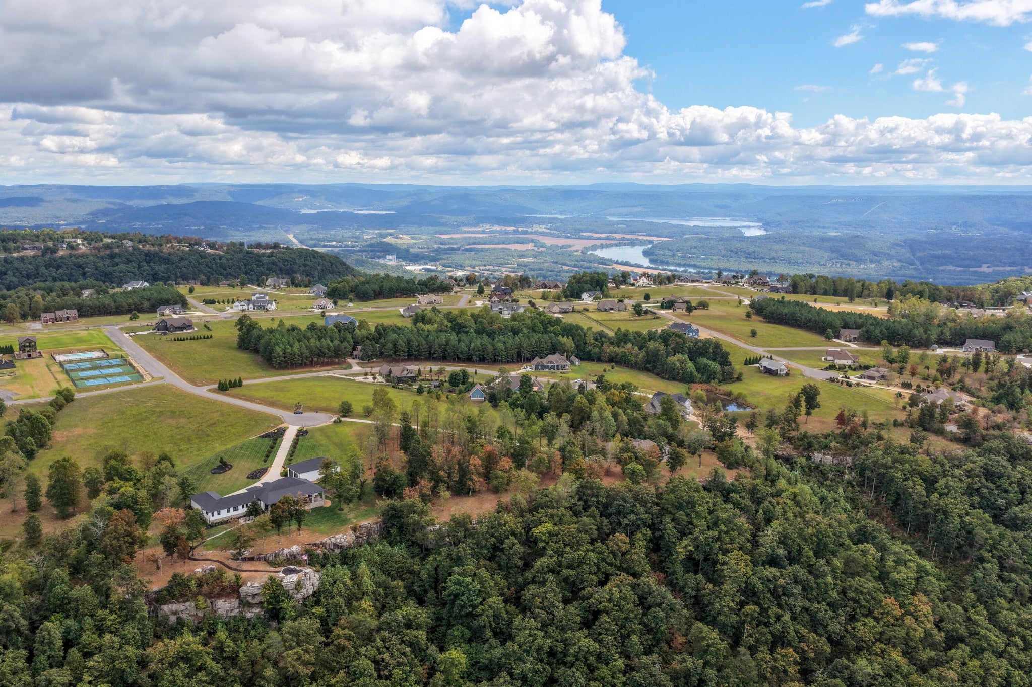 318 Sweedens Overlook