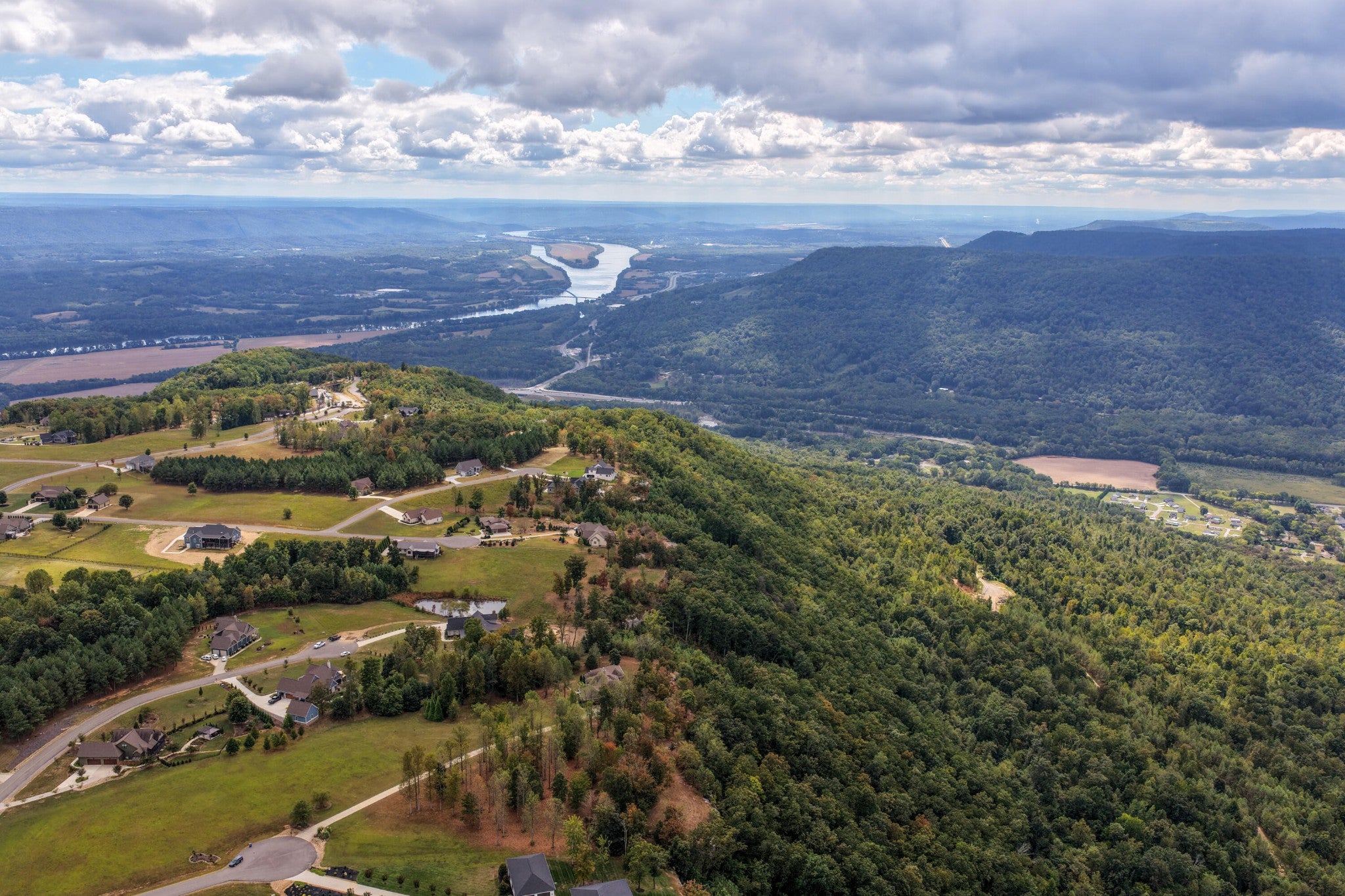 318 Sweedens Overlook