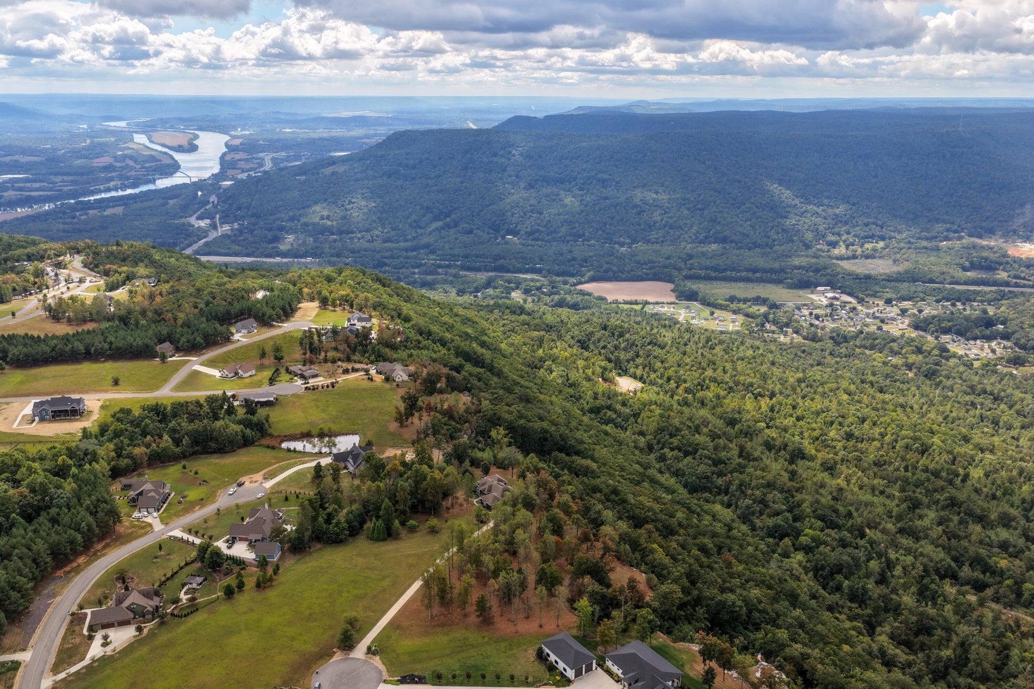 318 Sweedens Overlook