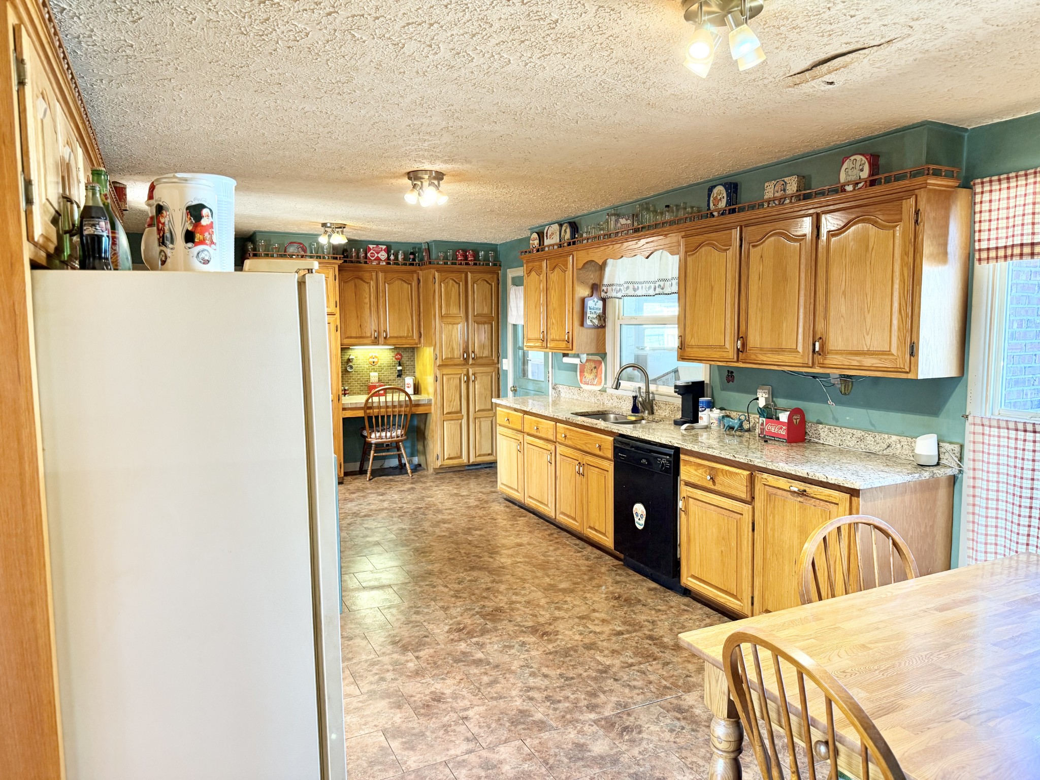 1312 Bellshire Dr