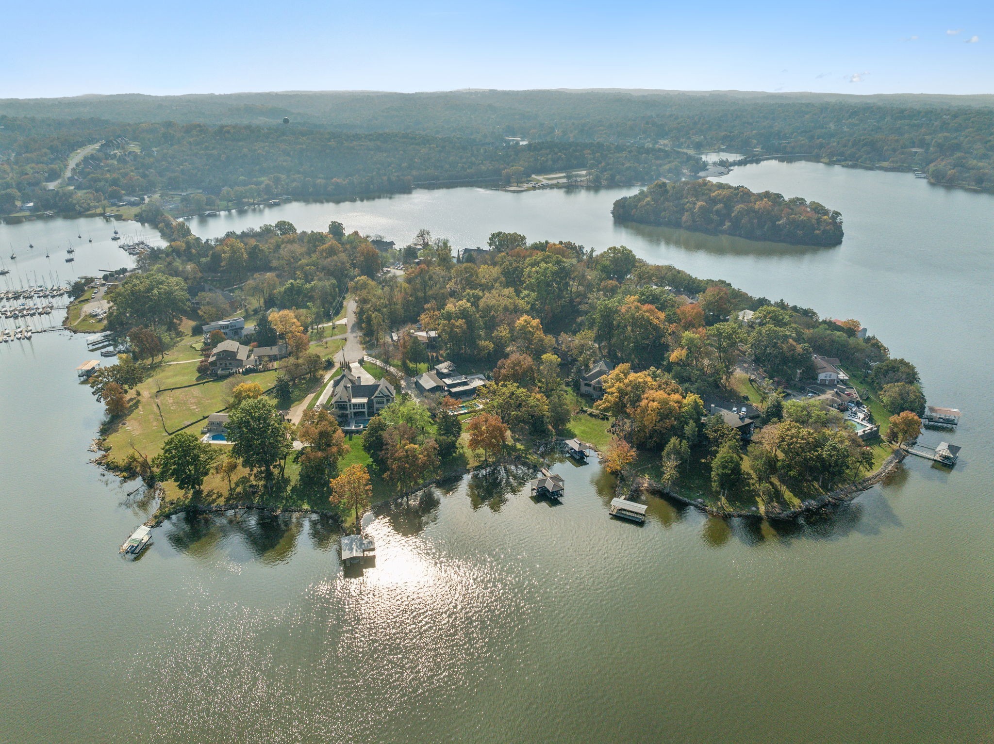 301 Anchor Ln