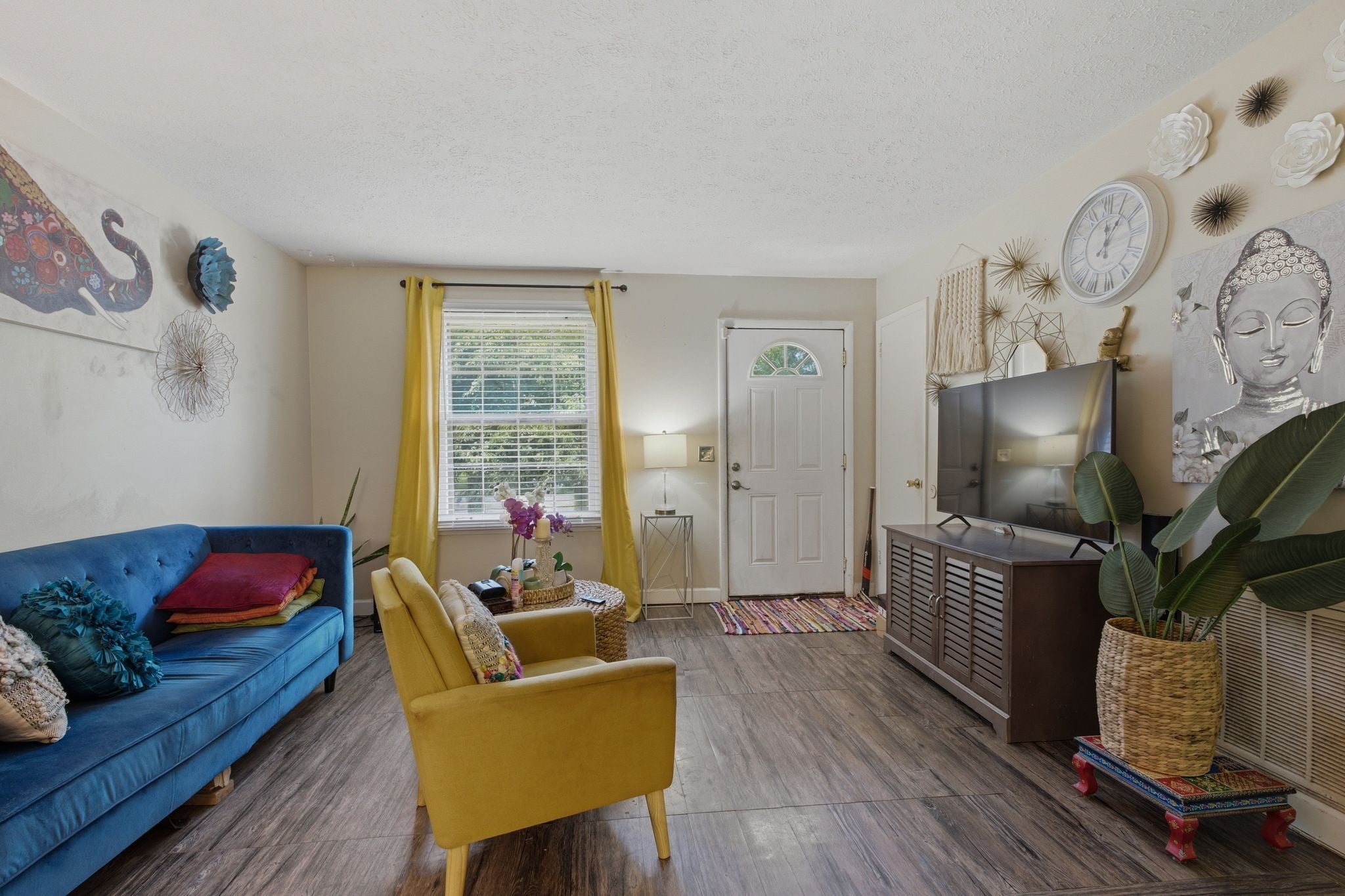 3913 Atkins Dr