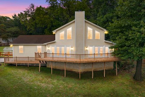 1176 Seven Mile Ferry Rd N Clarksville TN 37040