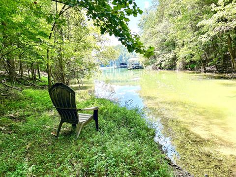 190 JD Lane Lynchburg TN 37352