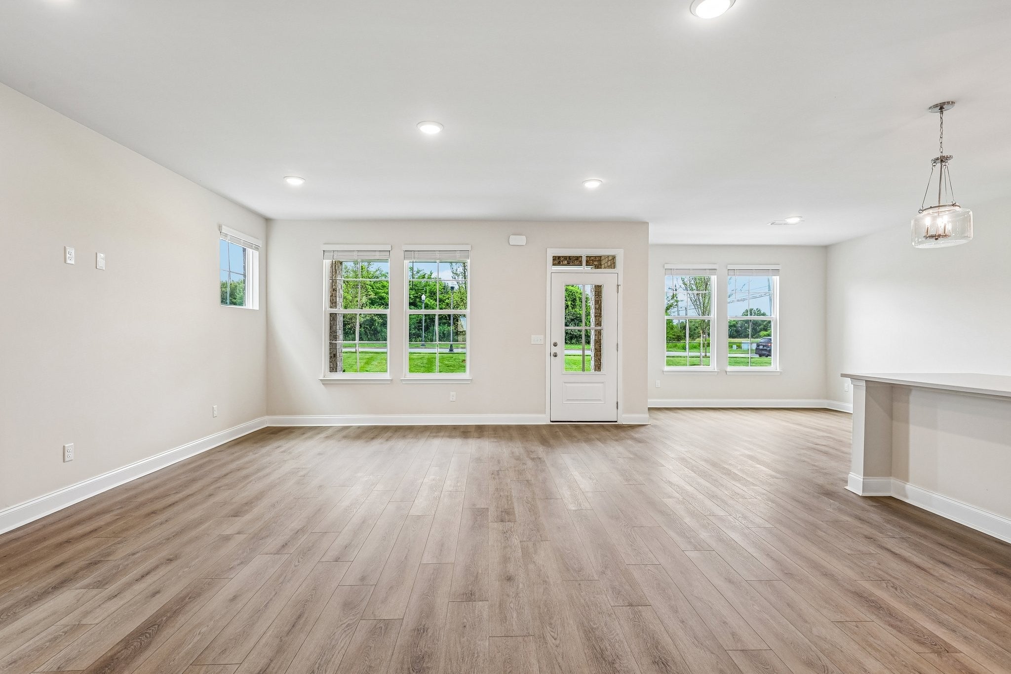 2705 Wilkinson Pike 2