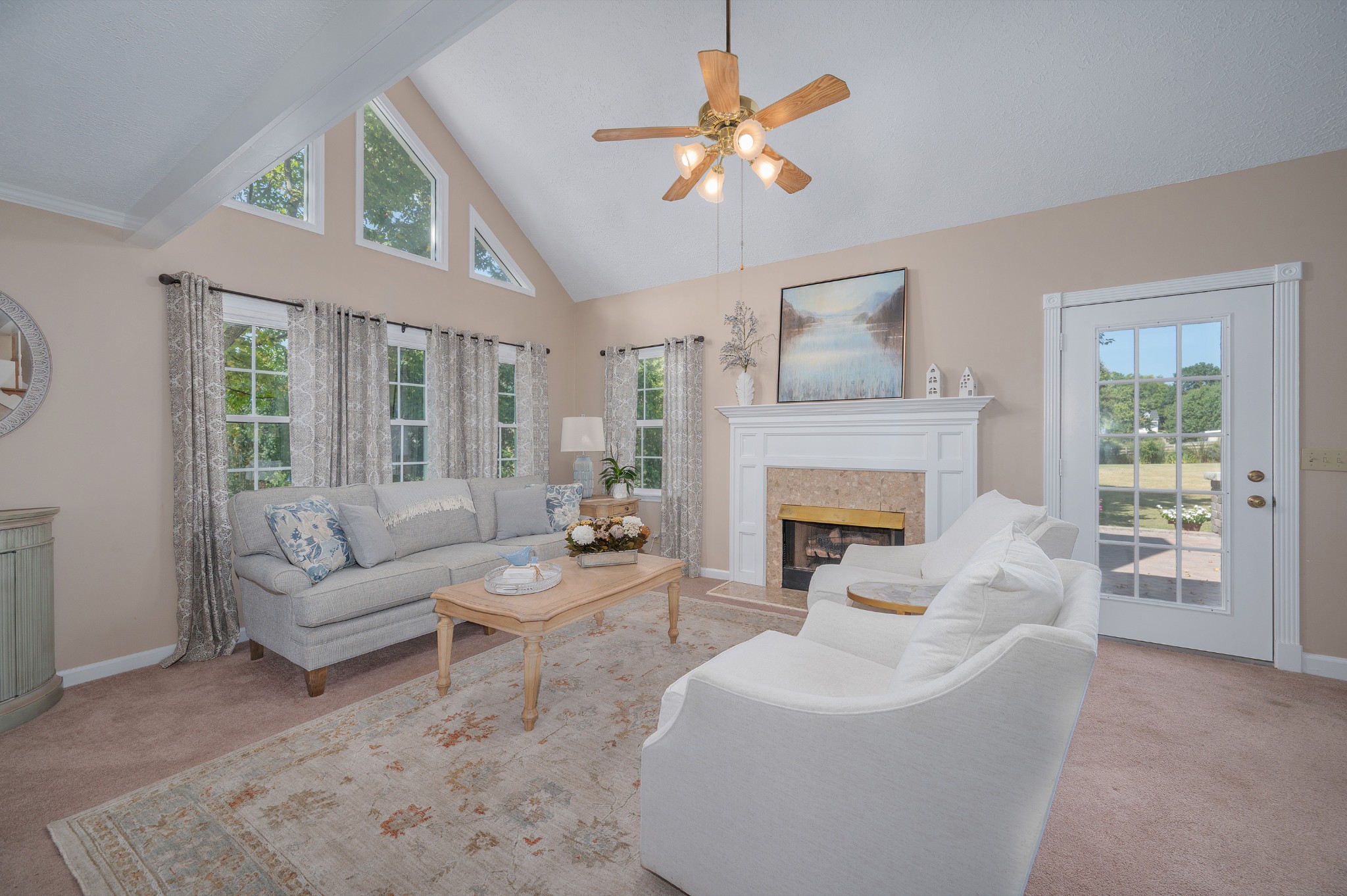 1013 Countrywood Dr