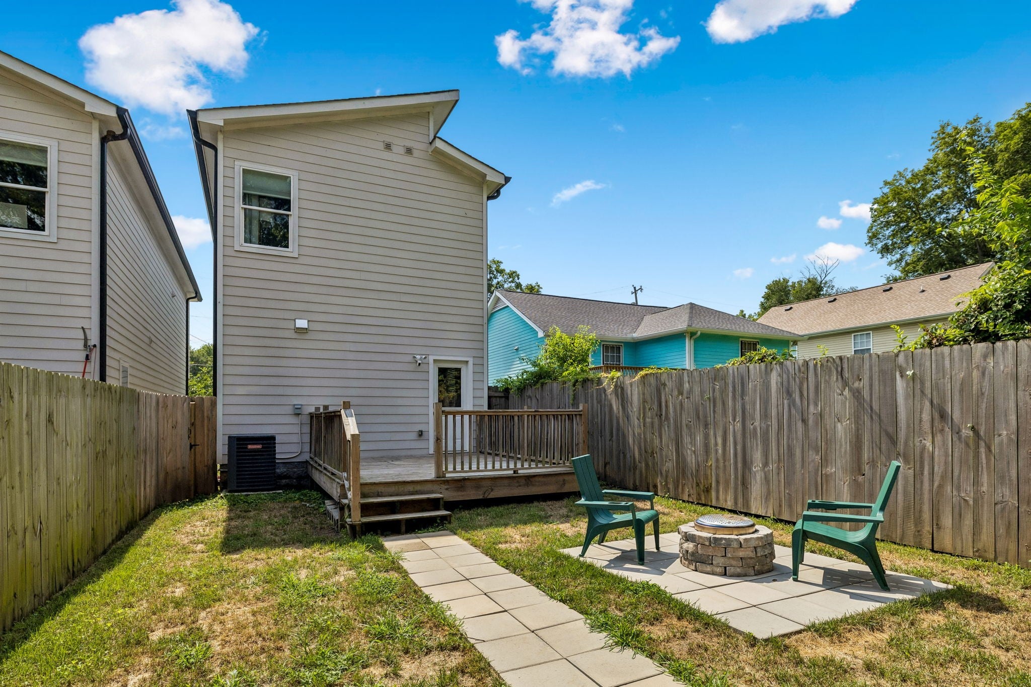 1732B 25th Ave N