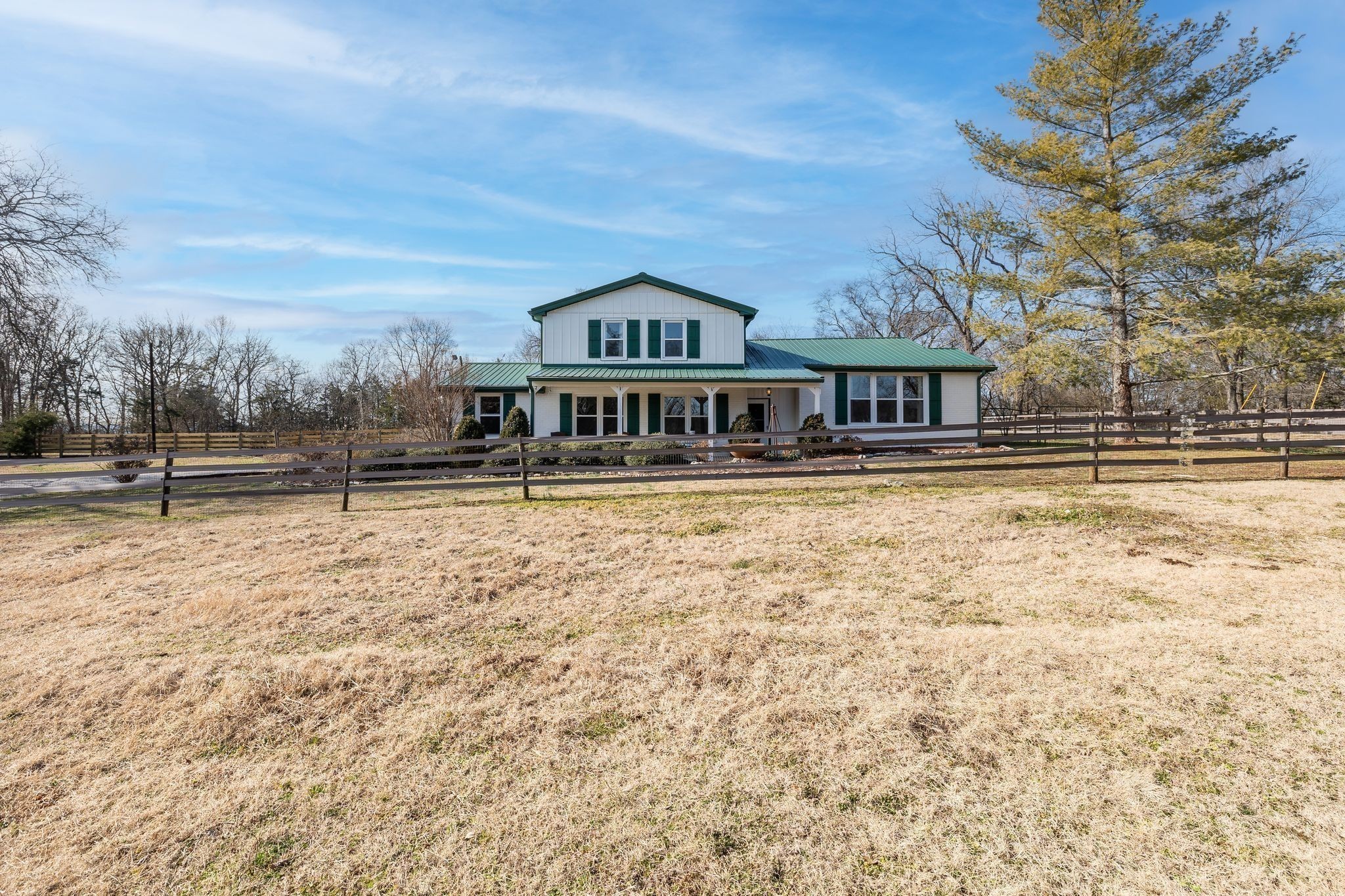 921 Hickory Hills Dr