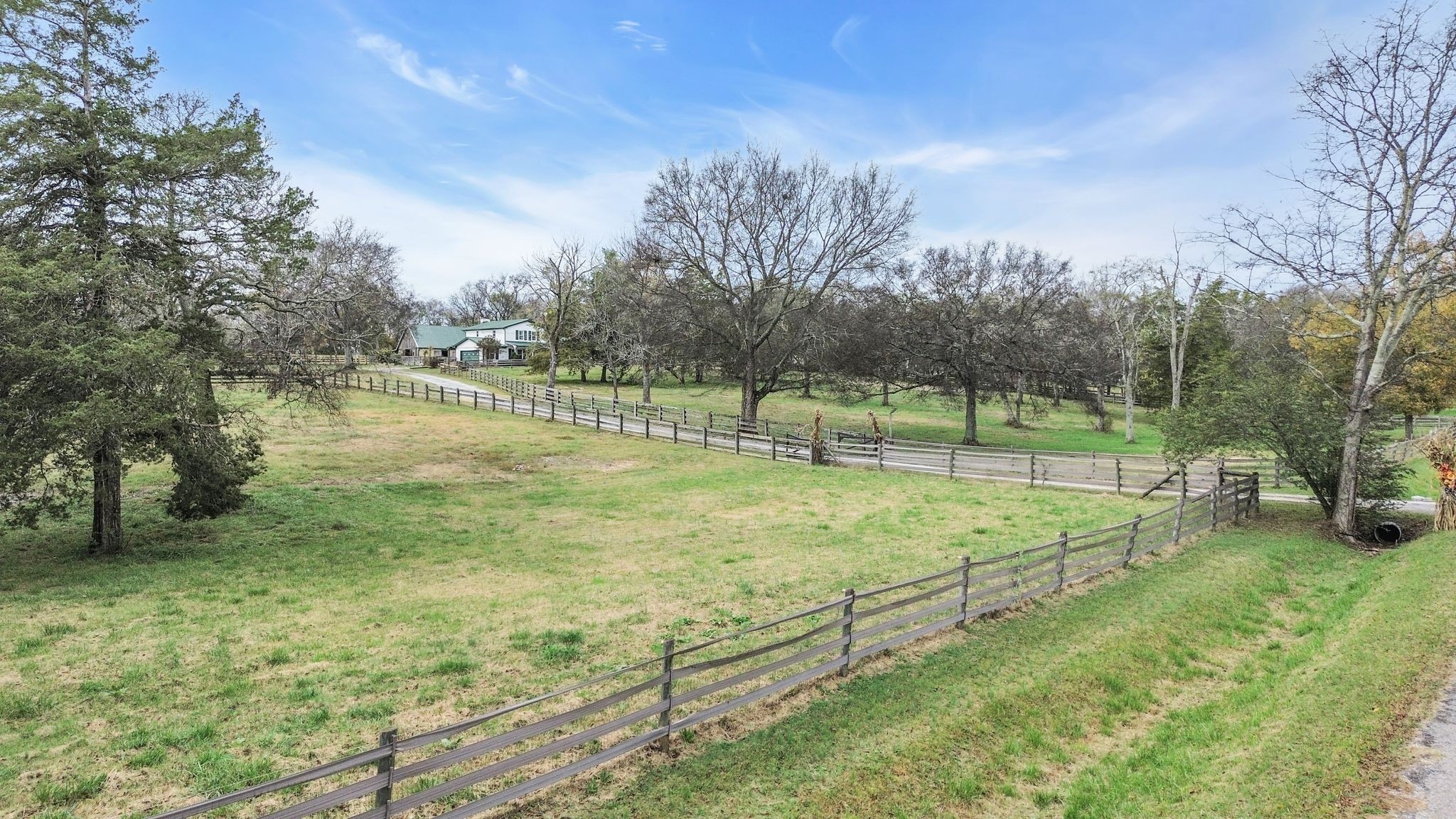 921 Hickory Hills Dr
