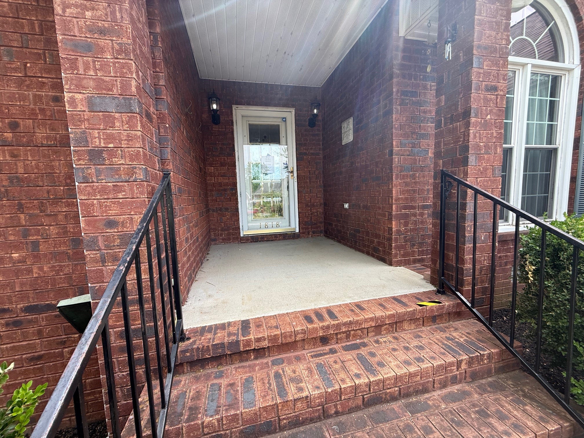 1818 Newton Ave