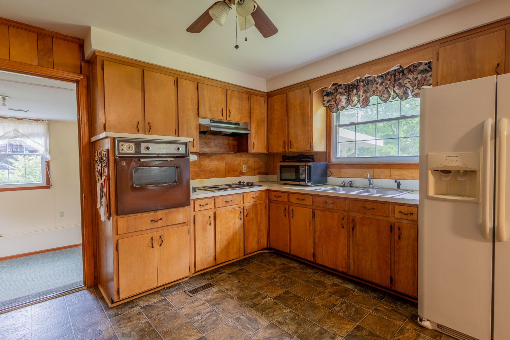 1347 Gibson Dr