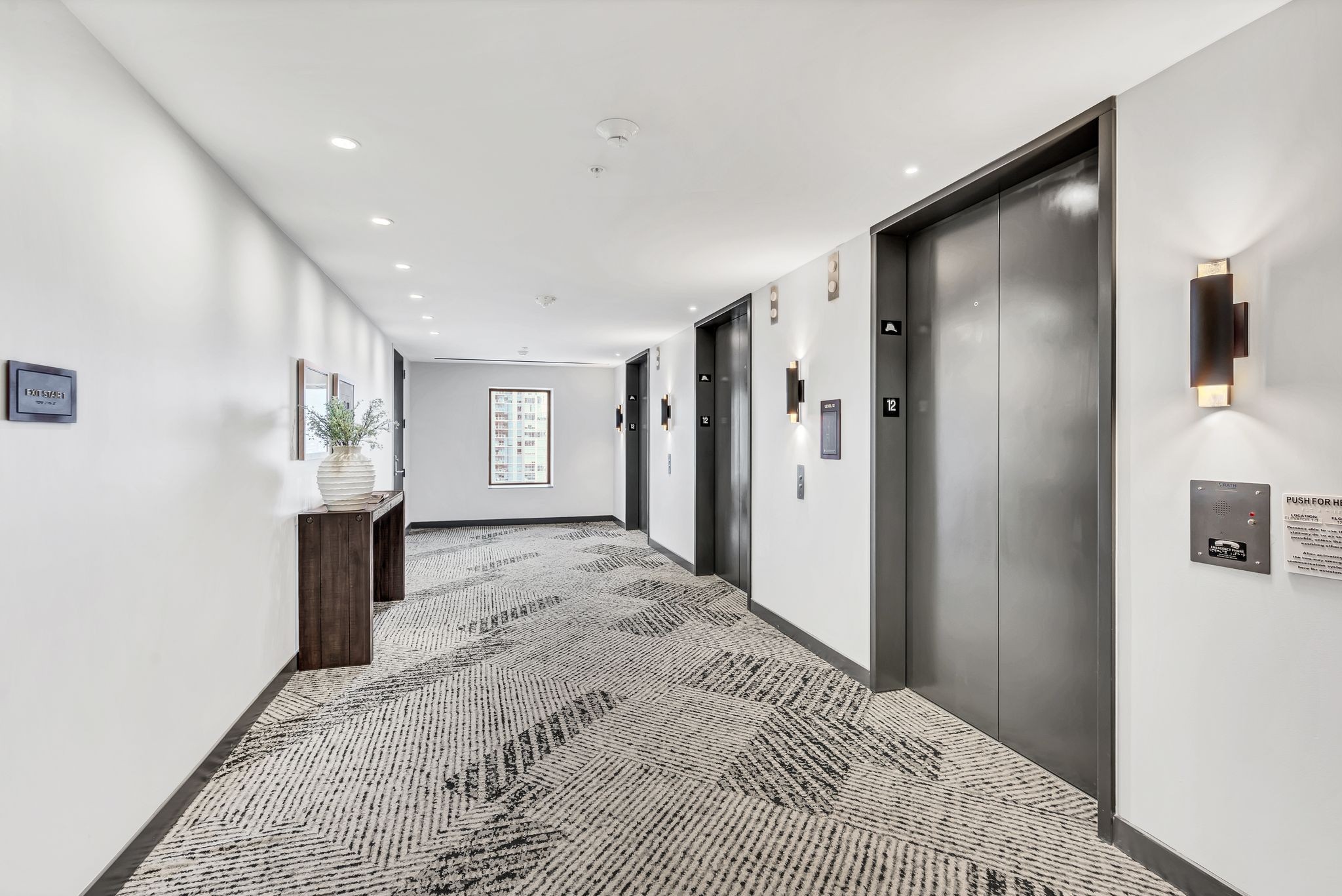 Nashville, Tennessee 37203, United States, 1 Bedroom Bedrooms, ,1 BathroomBathrooms,Residential,Active,31252