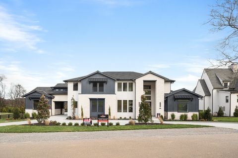 1764 Dean Rd Thompsons Station TN 37179