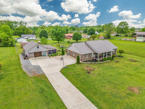 7 Julia Cir Fayetteville TN 37334