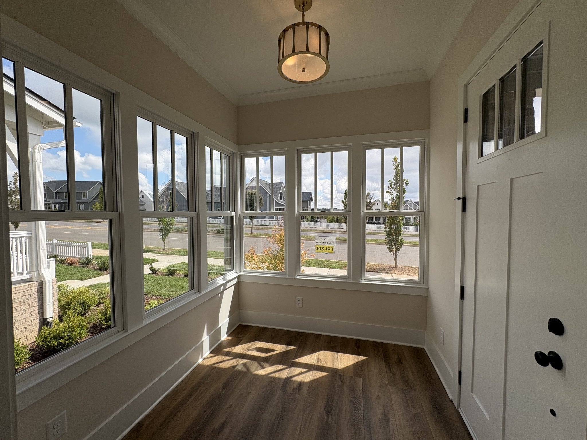 2549 Buckner Lane