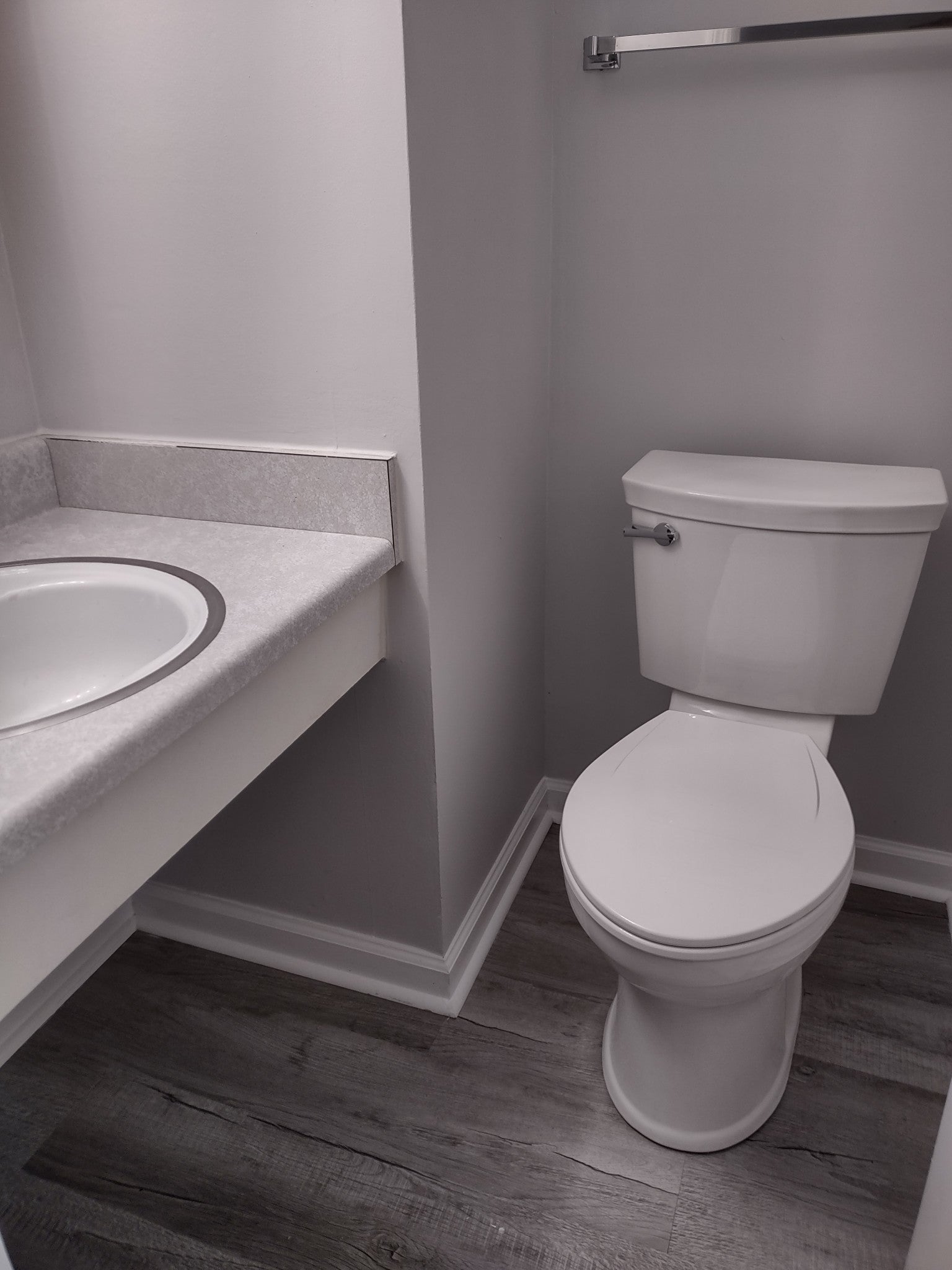 117 Moore St E