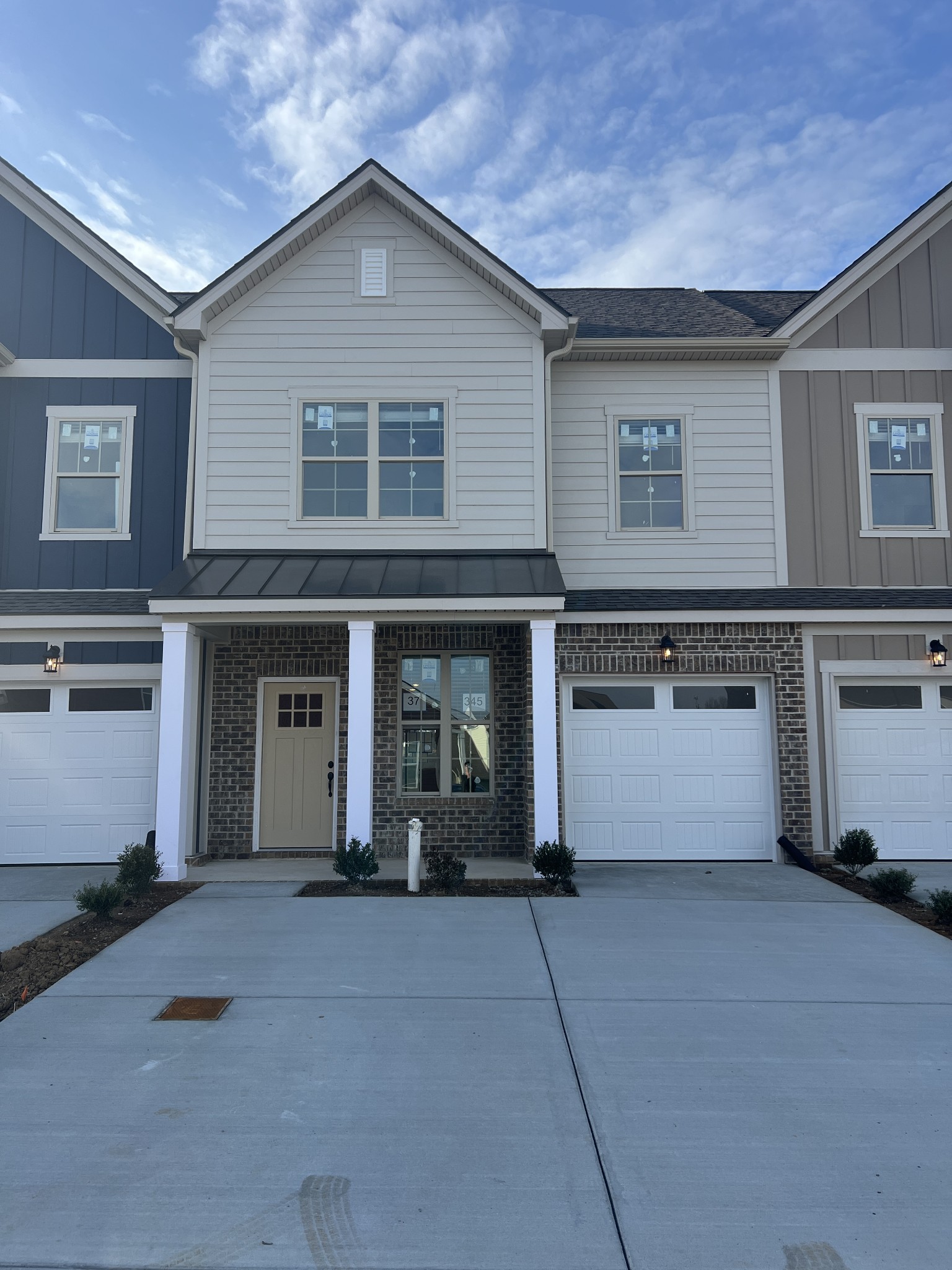 345 Carver Connection