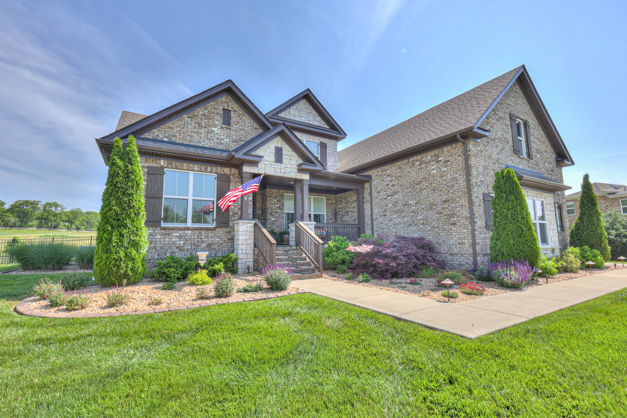 1021 Hideaway Rd