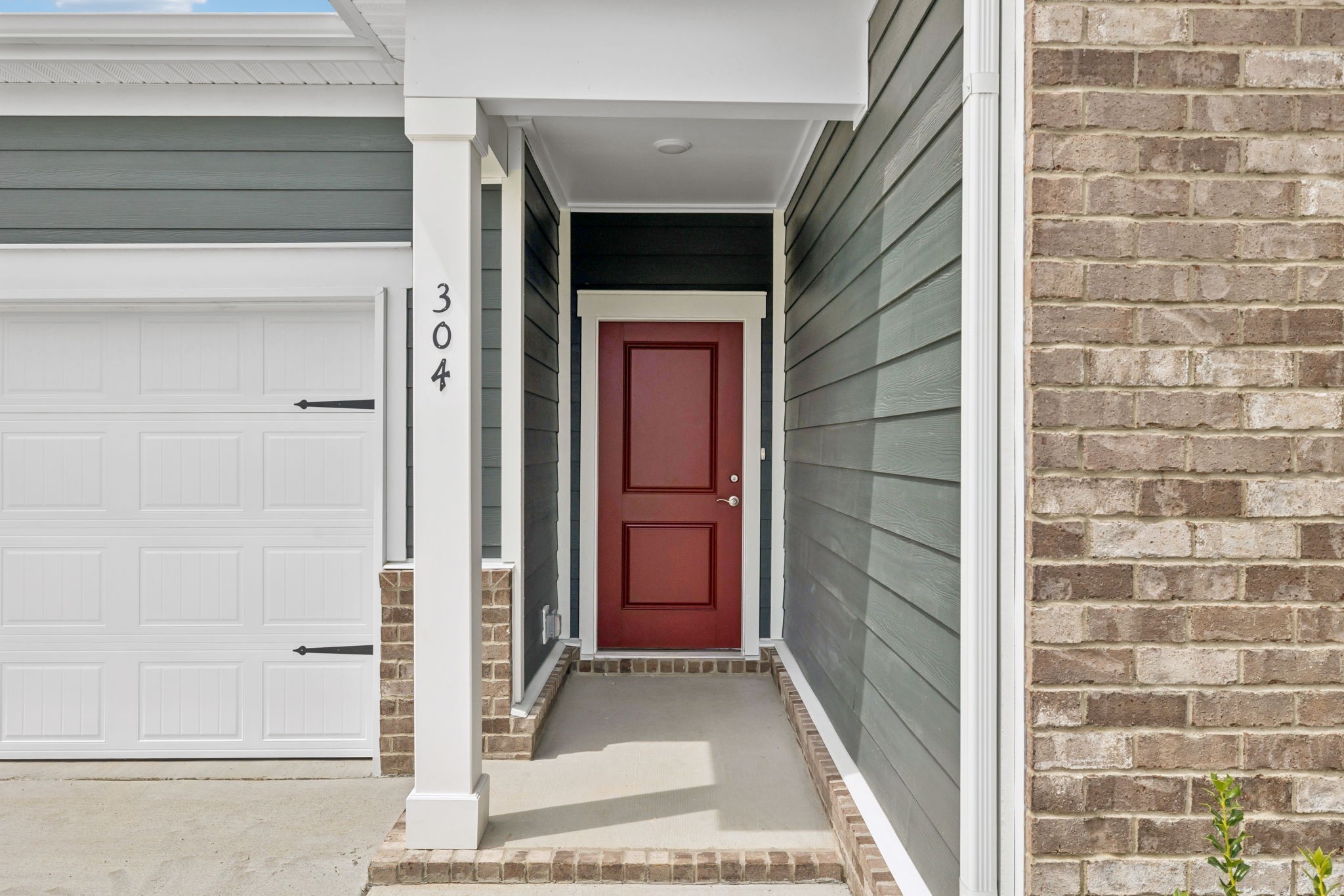 304 Stonehaus Circle