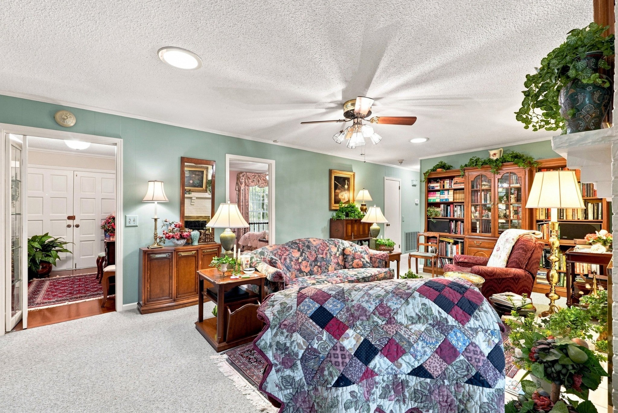 112 Cedar Way Dr
