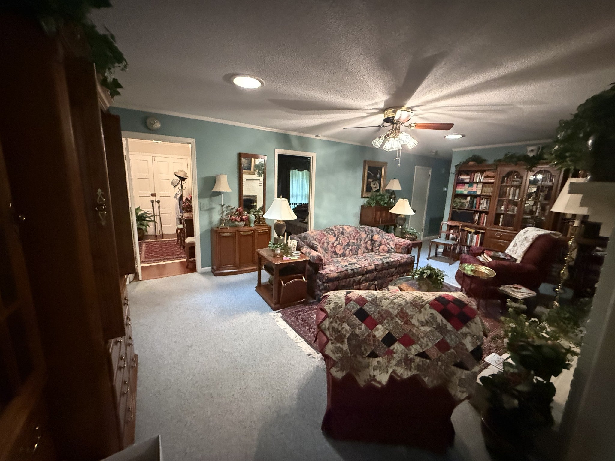 112 Cedar Way Dr