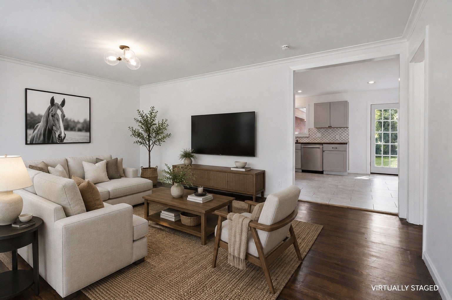 3.0-bed rental at 2400 Sandy Dr