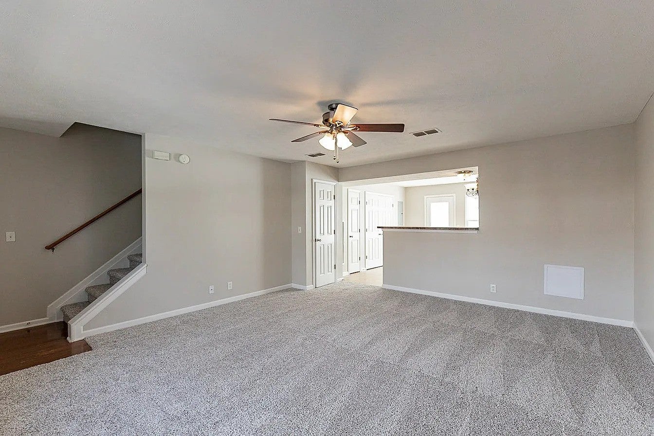 3754 Chippewa Pl