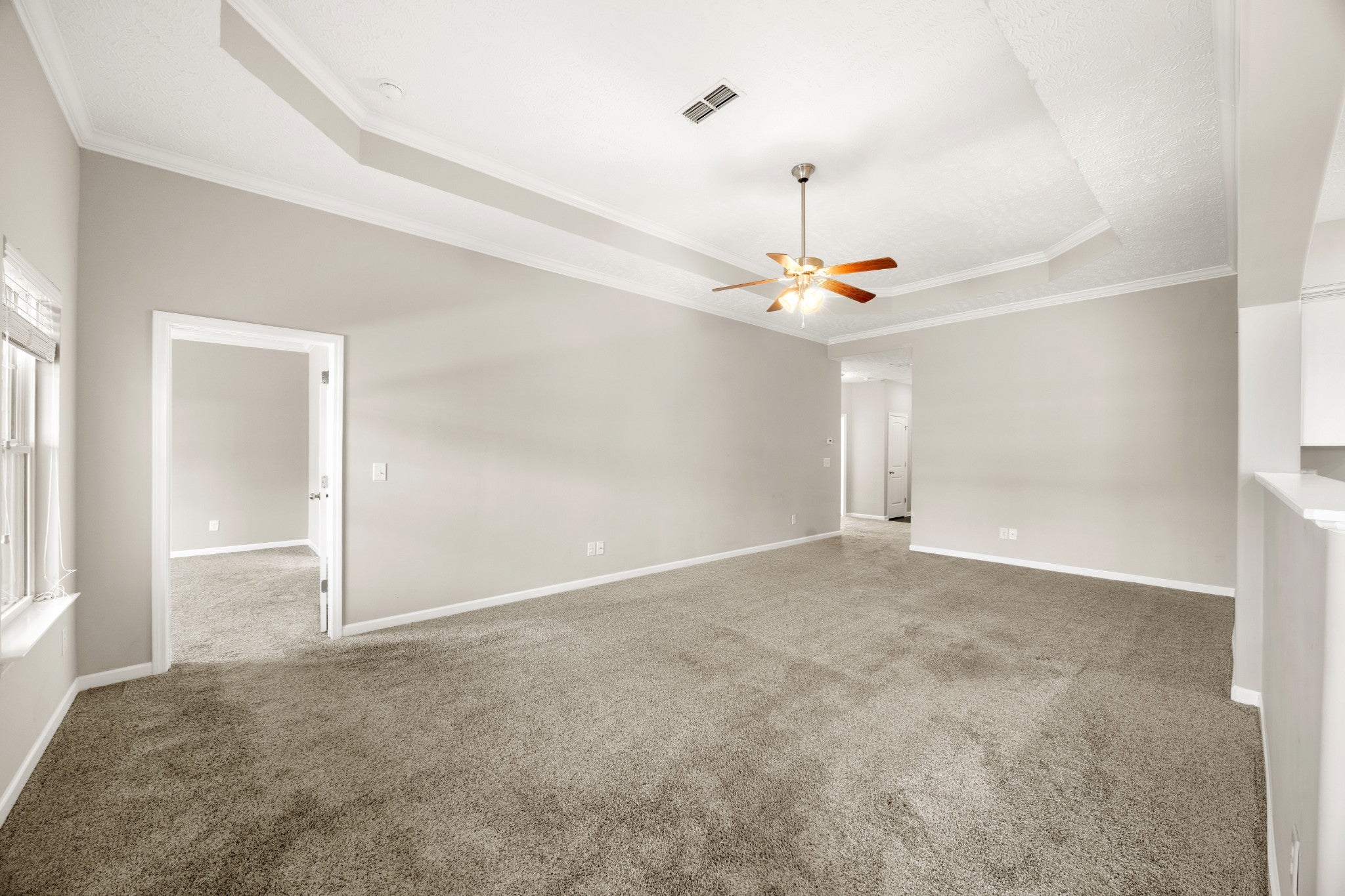 7049 Lakota Dr