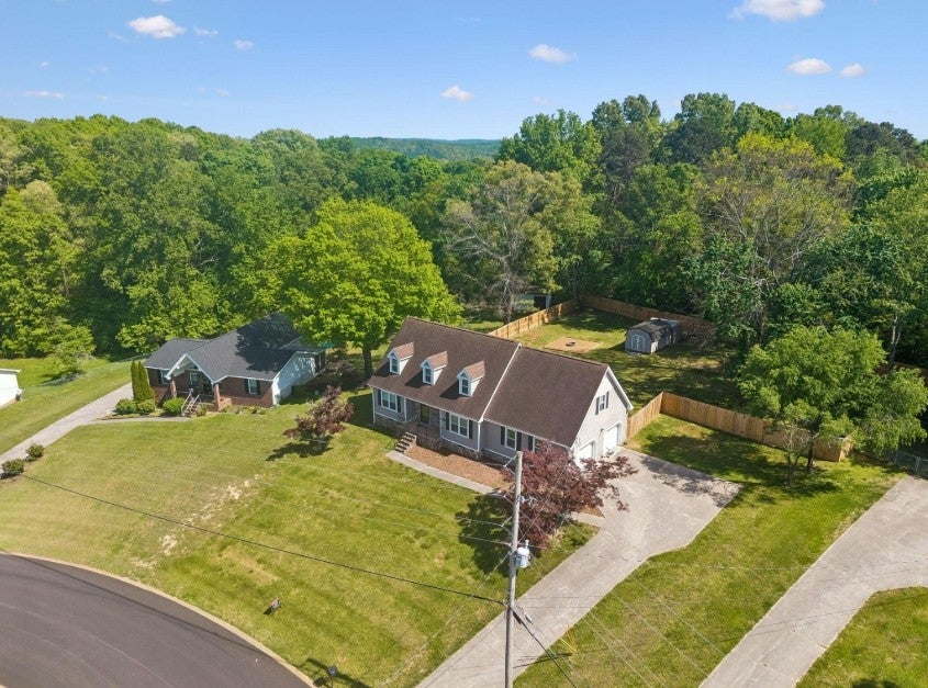 621 Lee Dr