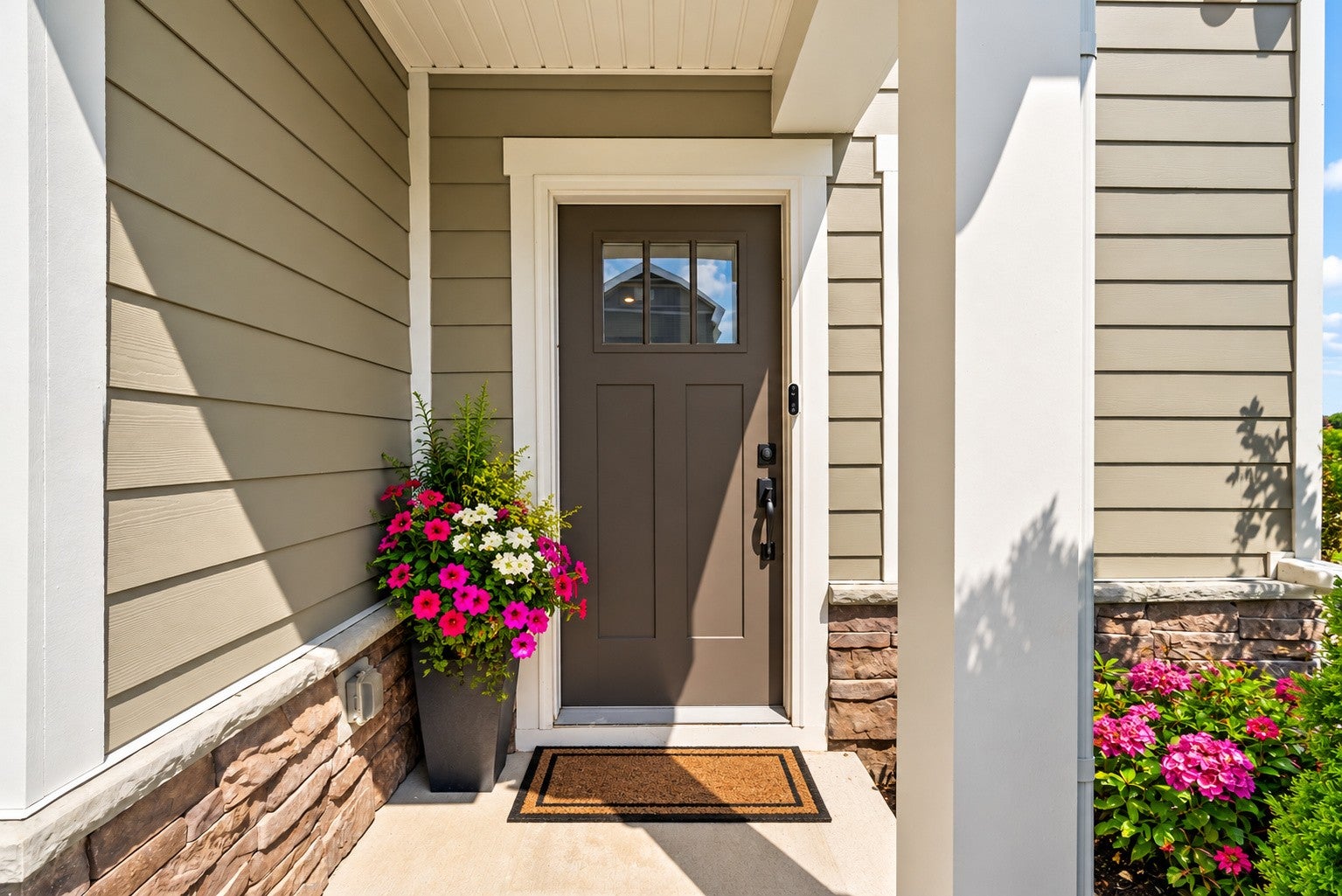 3.0-bed rental at 1000 Mountain View Dr