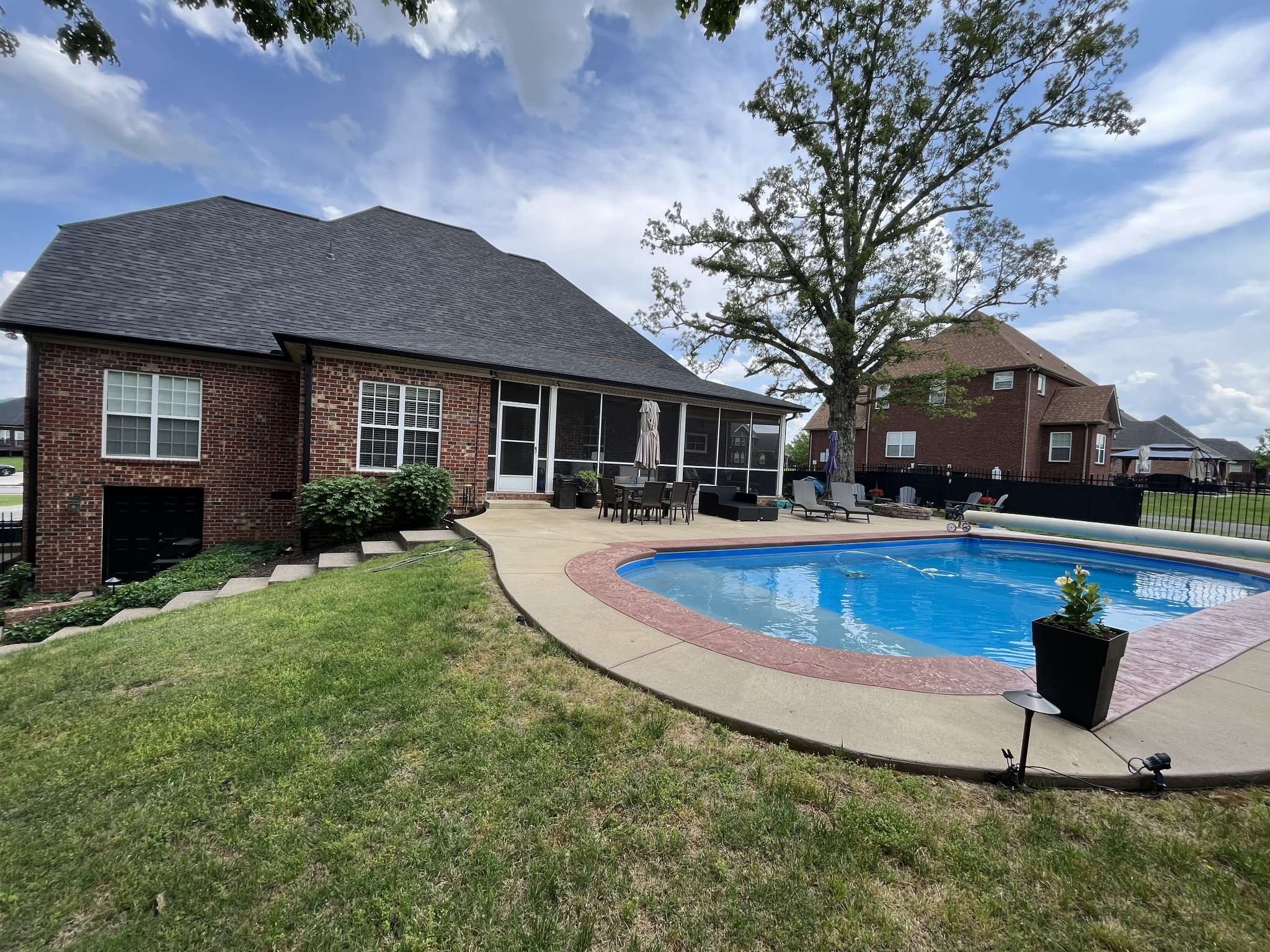1353 Stewart Creek Rd