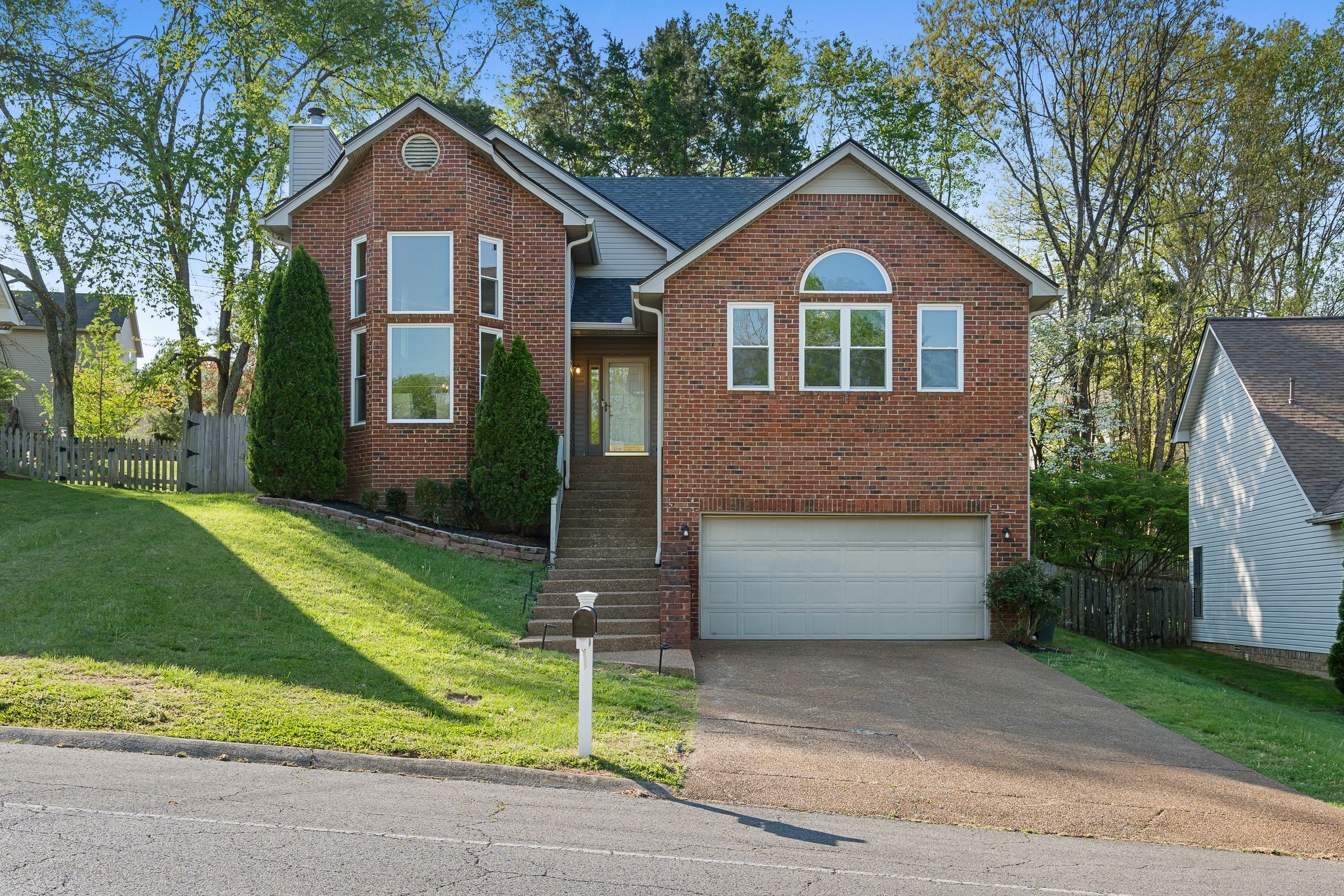 6121 Bradford Hills Dr