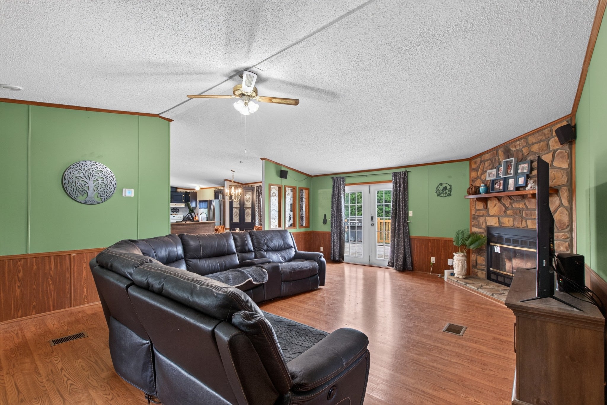 583 Beasleys Bend Rd