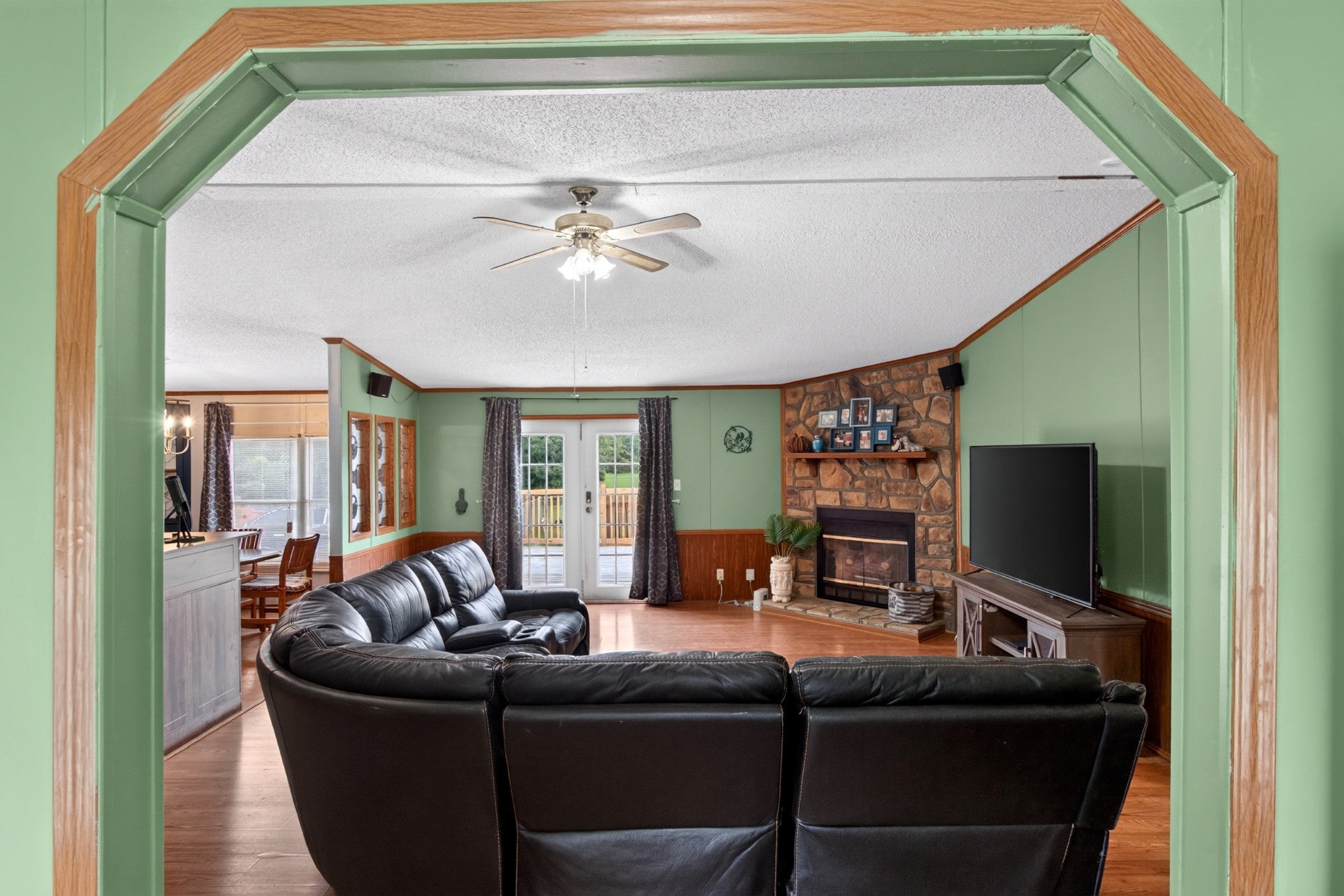 583 Beasleys Bend Rd