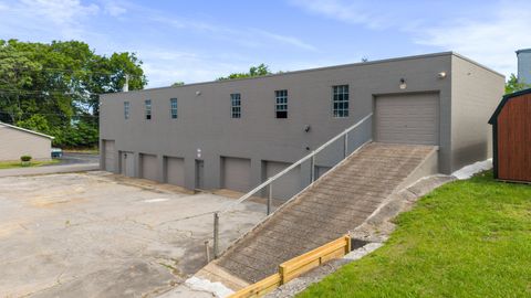 635 Central Avenue NE Cleveland TN 37311