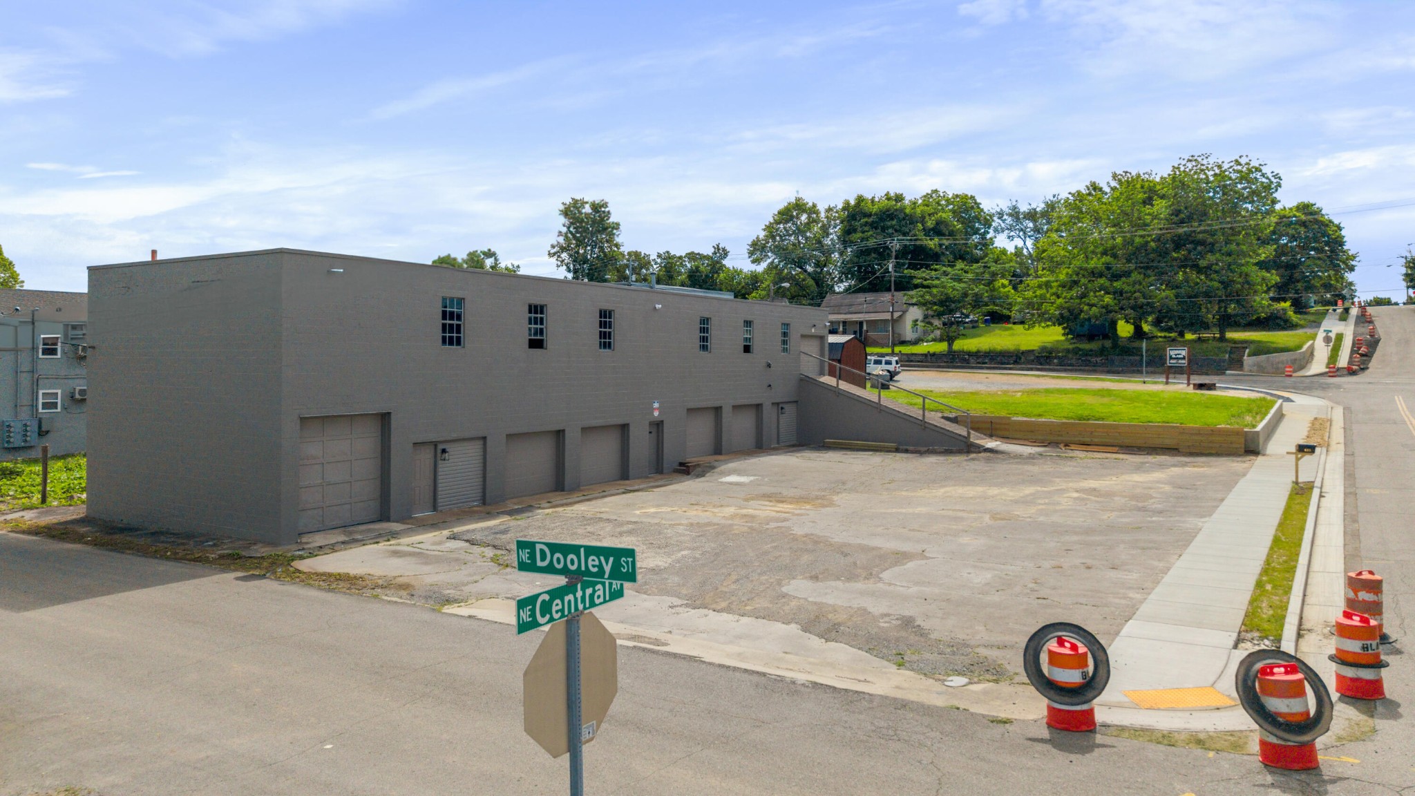 635 Central Avenue NE