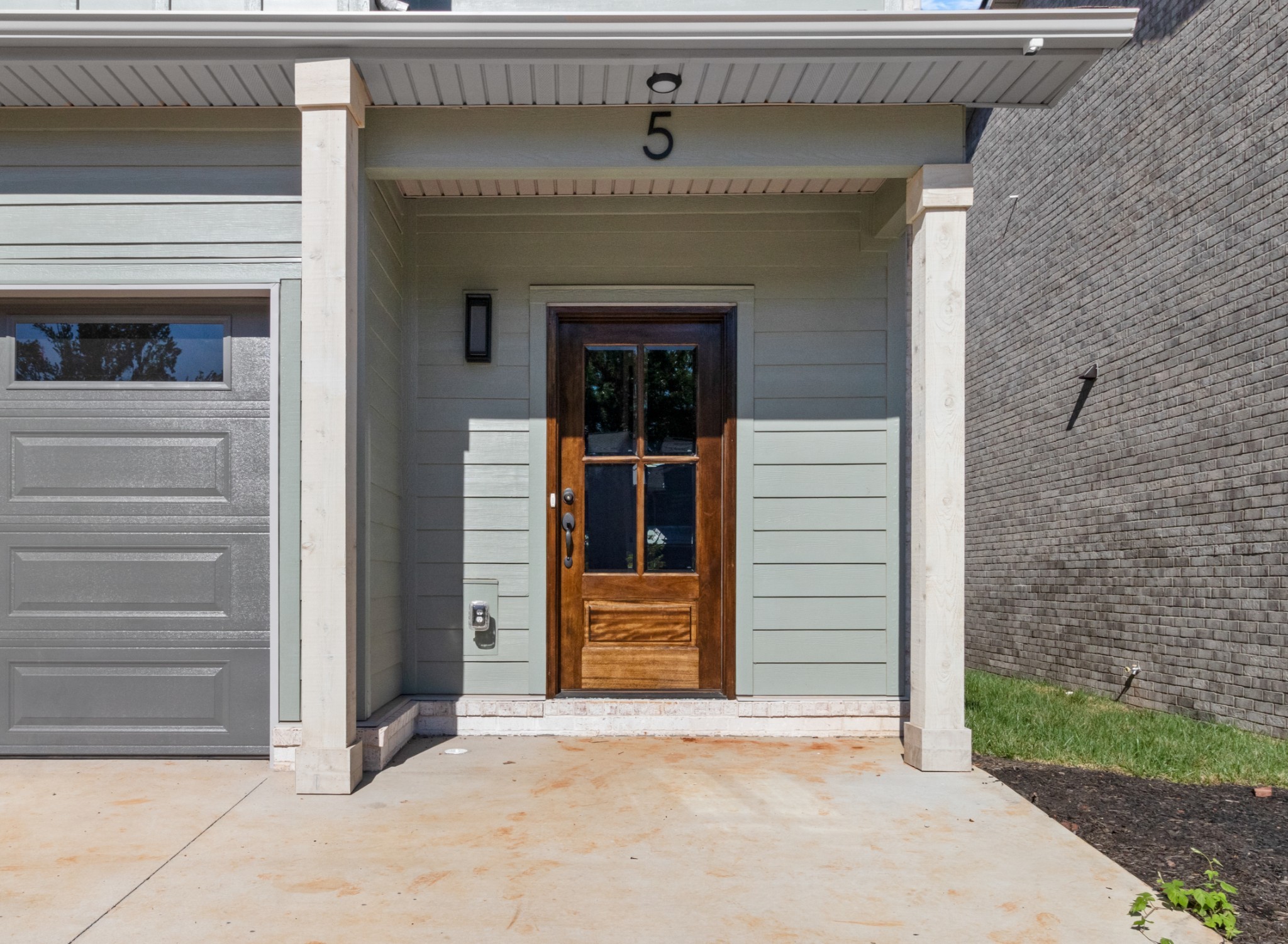 61 Holland Park West 61