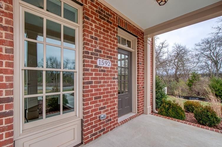 4-bed condo for sale in Franklin, TN 37064, 1592 Townsend Boulevard 1592 Townsend Boulevard, Franklin TN 37064 4-bed condo, photo 3 of 38