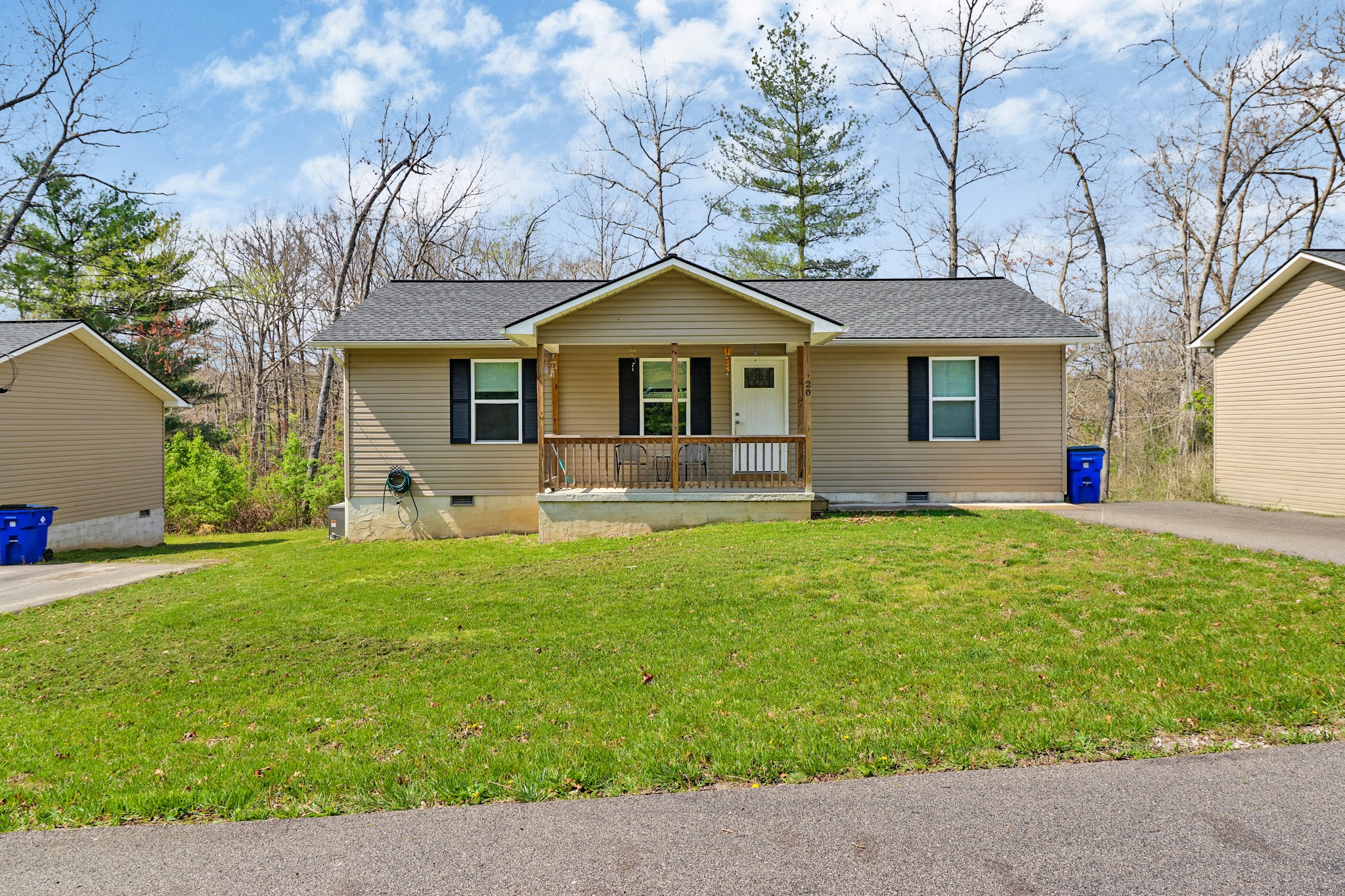 10 Anthony St