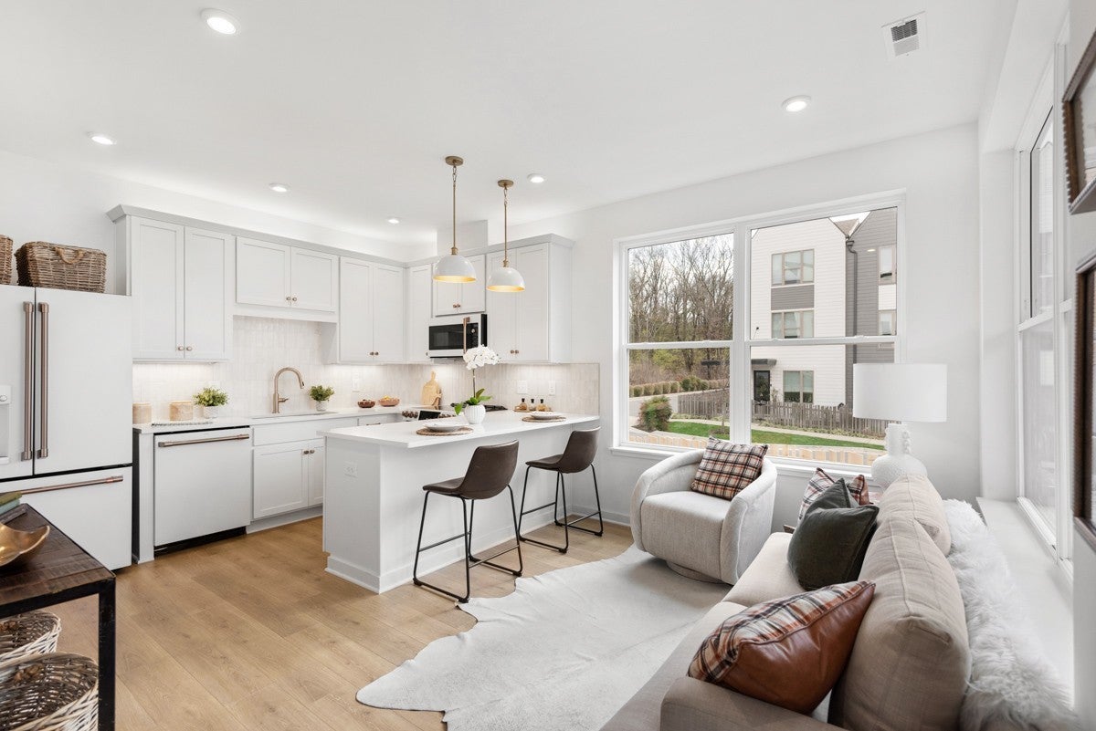 1-bed Airbnb at 250 Arrowhead Dr, Nashville, sold May 27, 2026