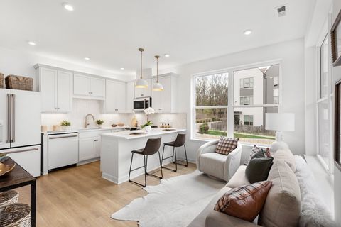 250 Arrowhead Dr Nashville TN 37216