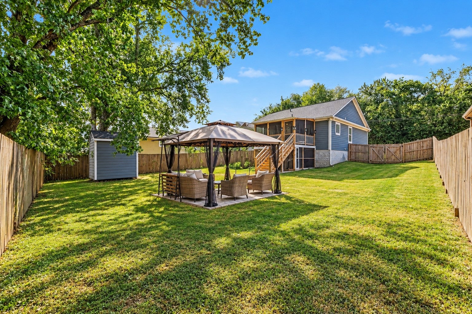 112 Bradford Dr