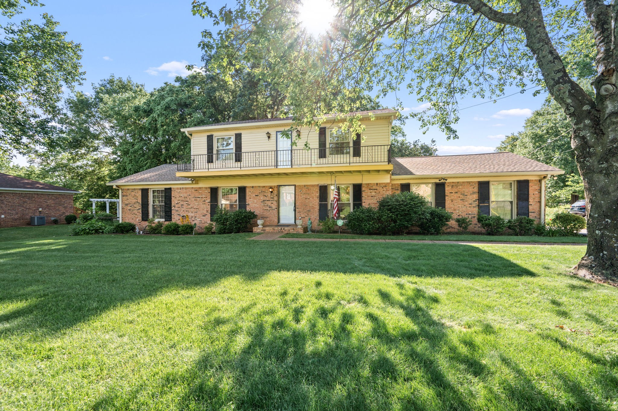 412 Benton Ln