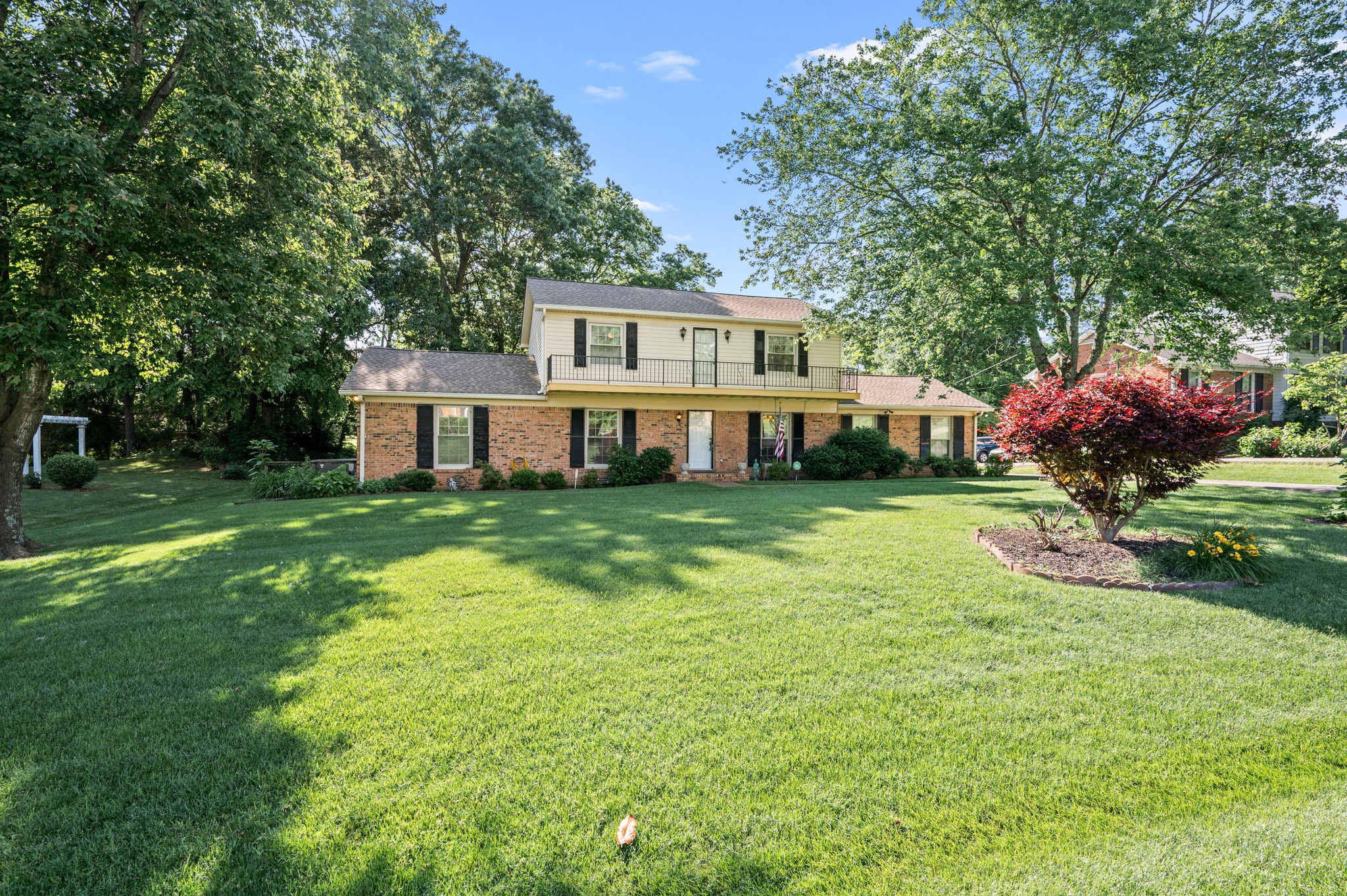 412 Benton Ln