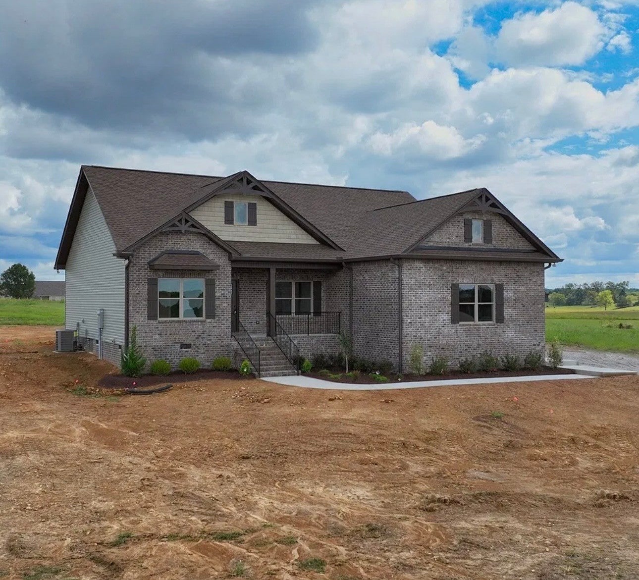 569 White Rd