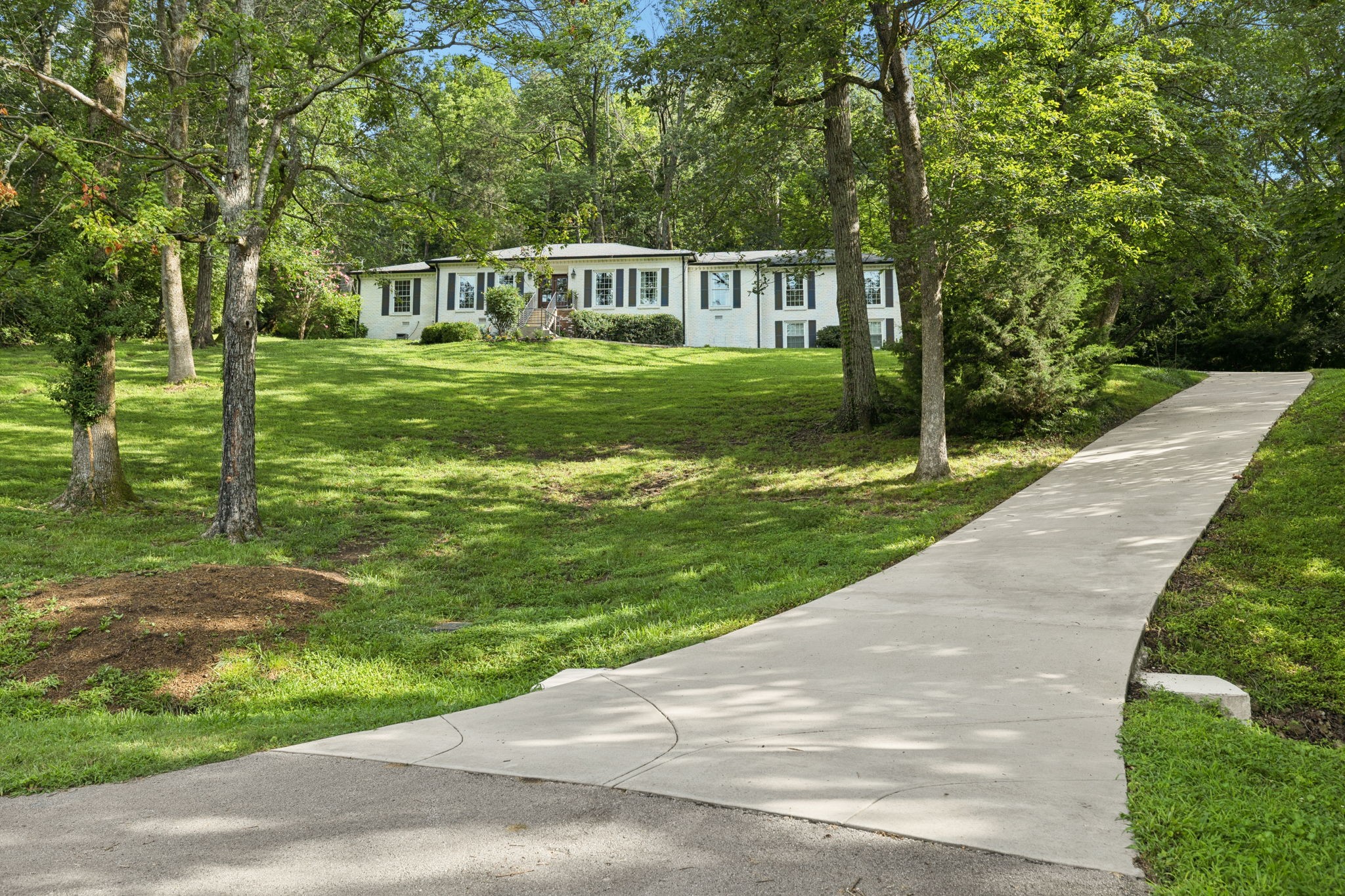 607 Forest Park Dr