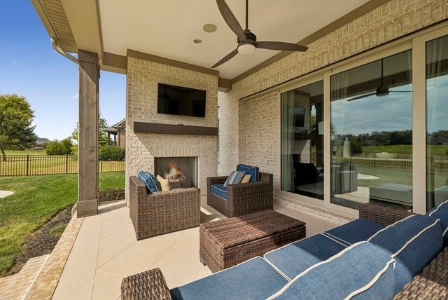 1504 Foxland Blvd
