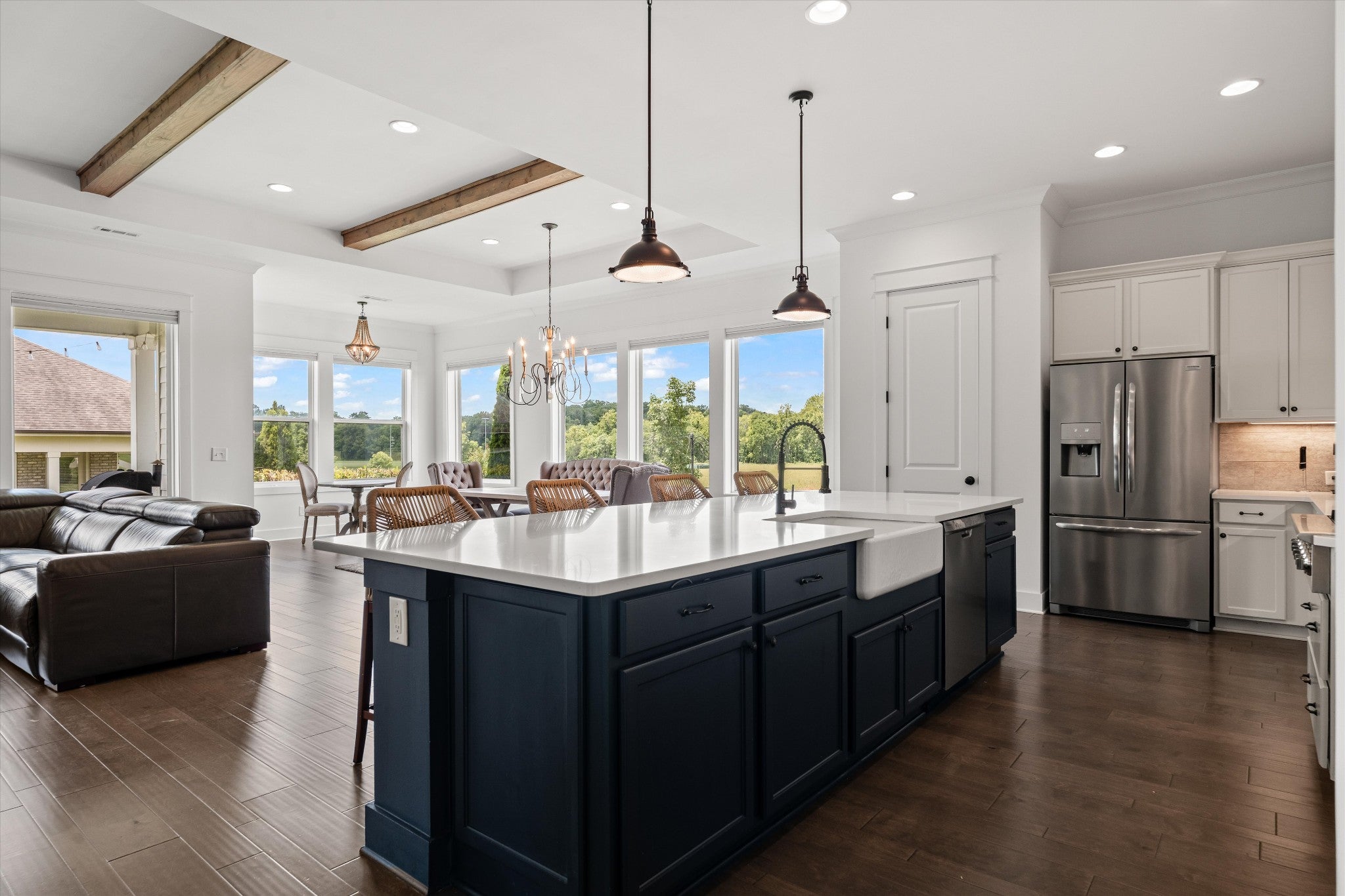 102 Edenburg Dr