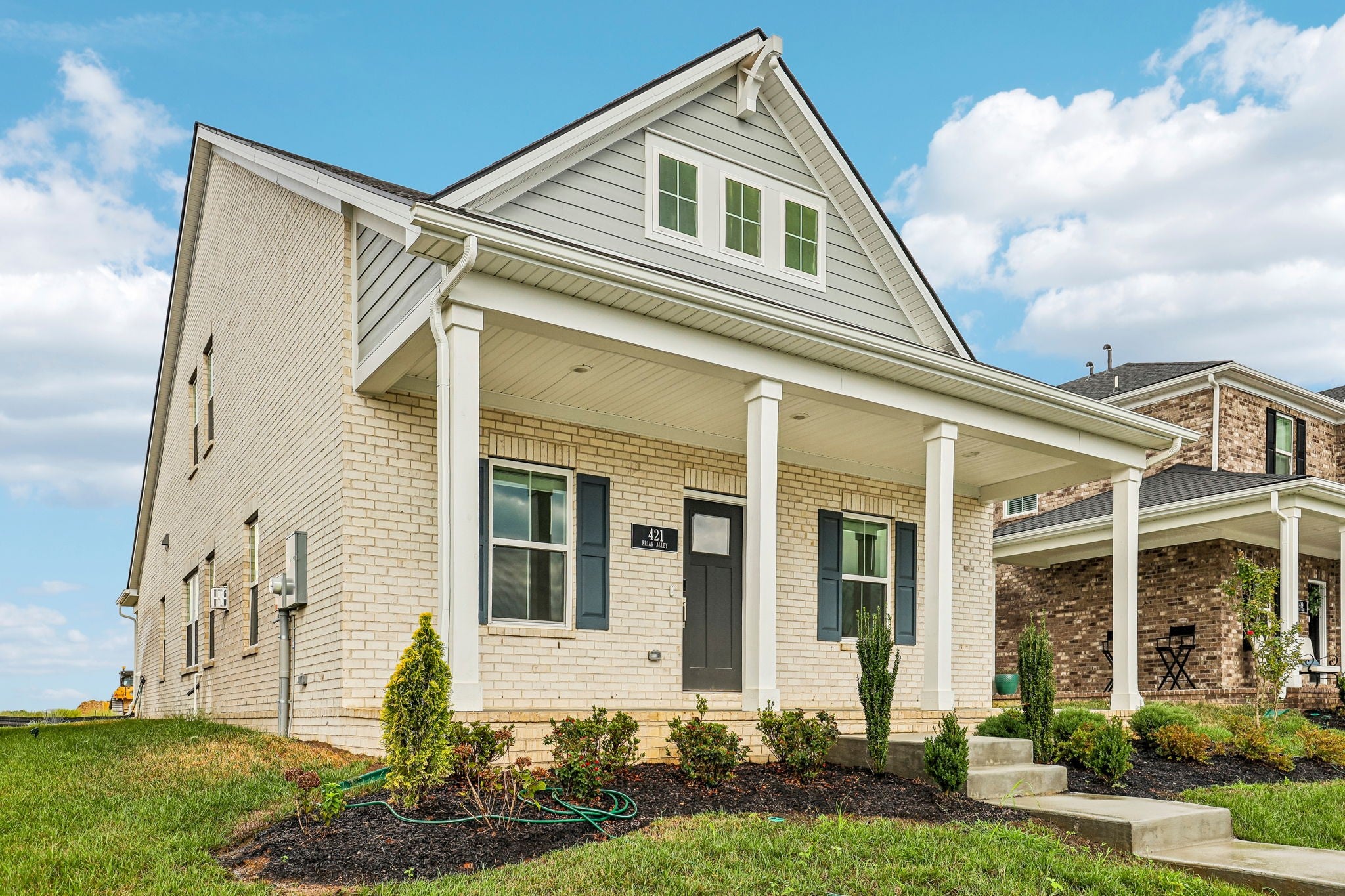 421 Briar Alley